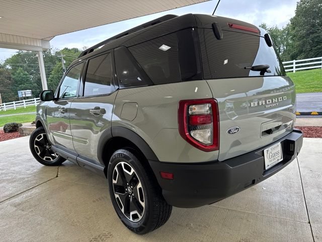 Used 2022 Ford Bronco Sport Outer Banks w/ Tech Package AWD/4WD image 8