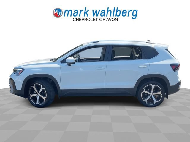 Used 2025 Volkswagen Taos SEL AWD/4WD image 5