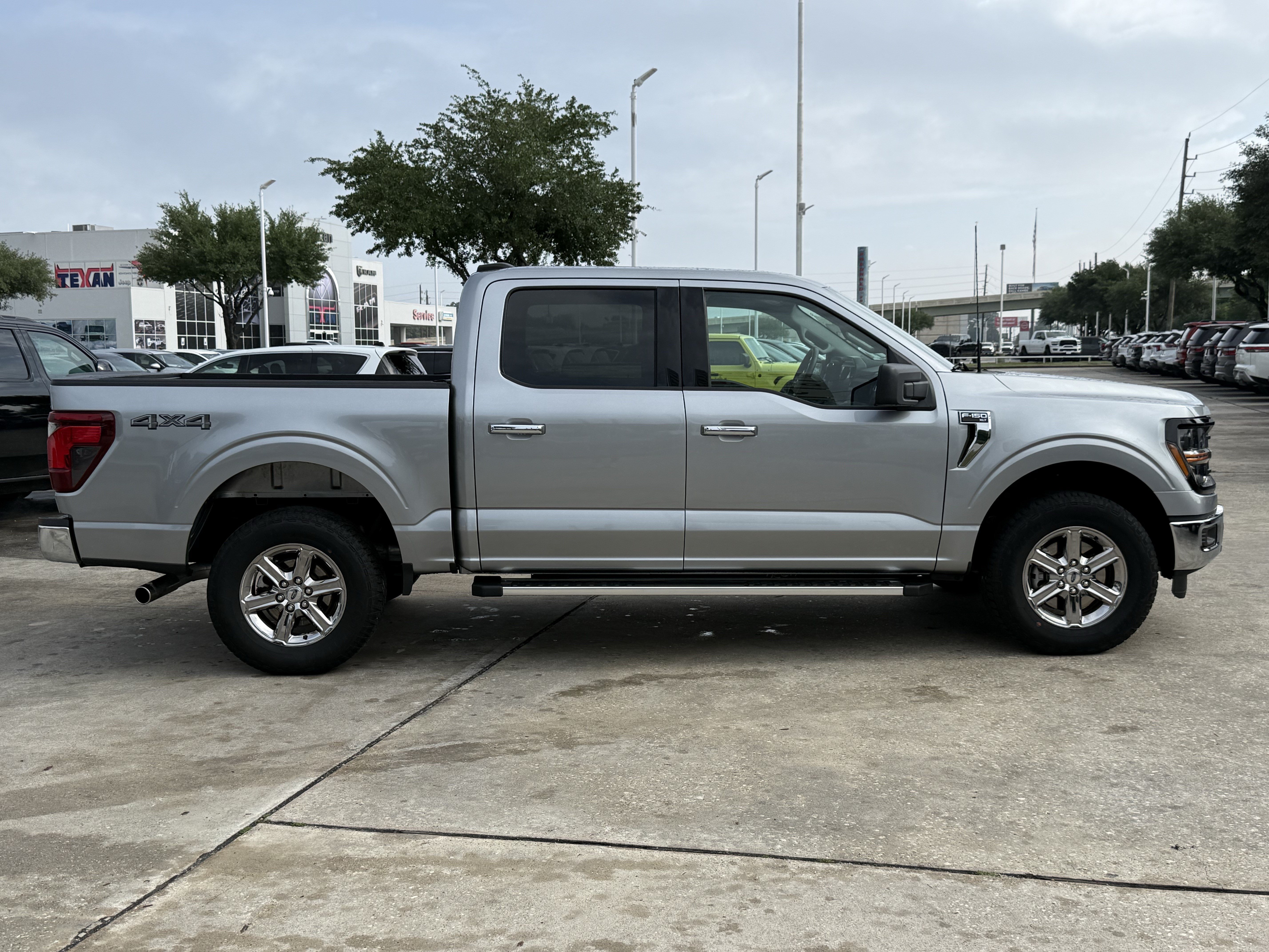 Used 2025 Ford F150 XLT w/ Equipment Group 301A Standard AWD/4WD image 3