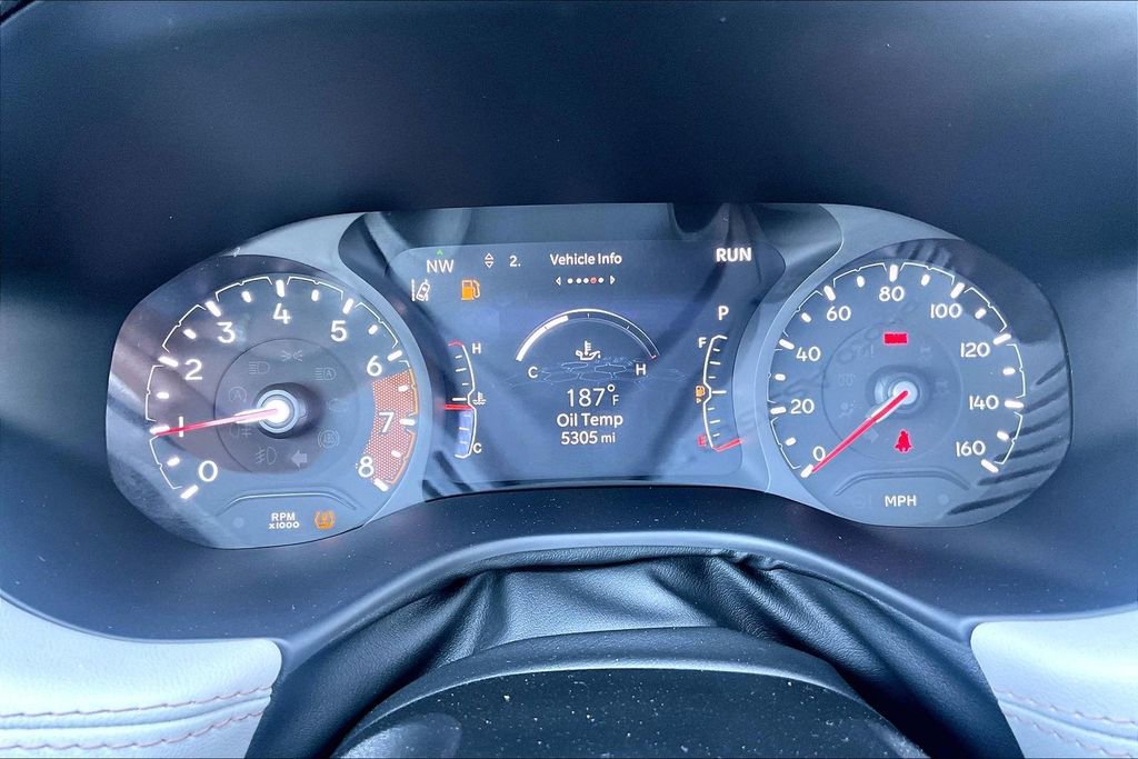 Used 2025 Jeep Compass Limited image 28