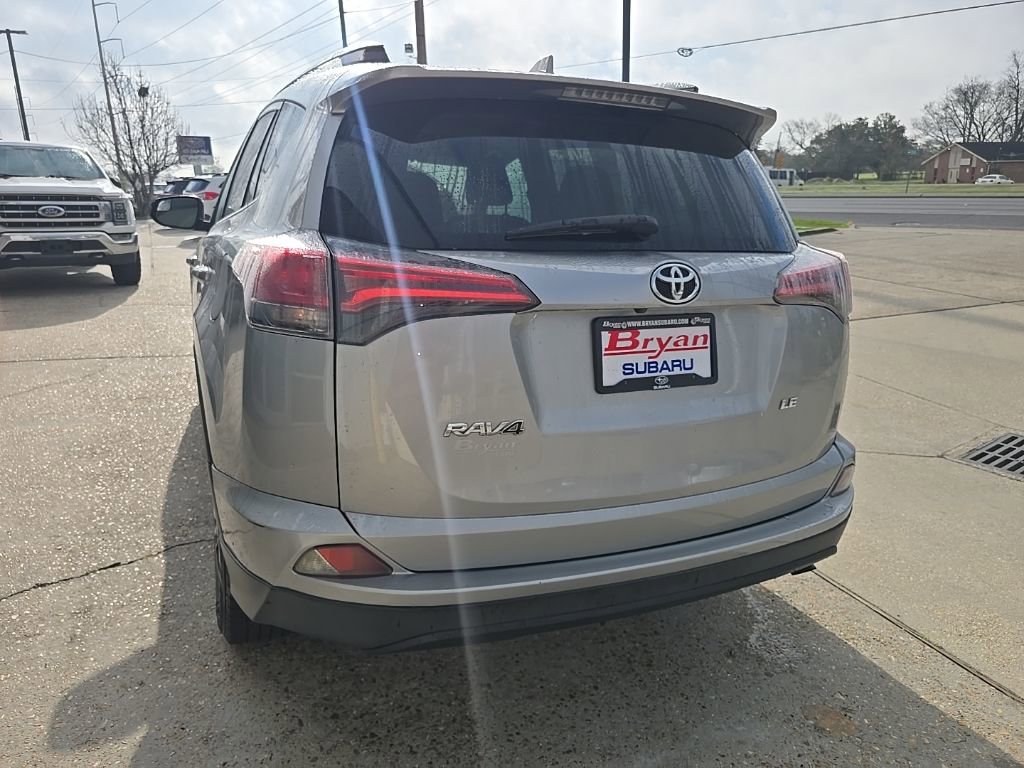 Used 2017 Toyota RAV4 LE image 25