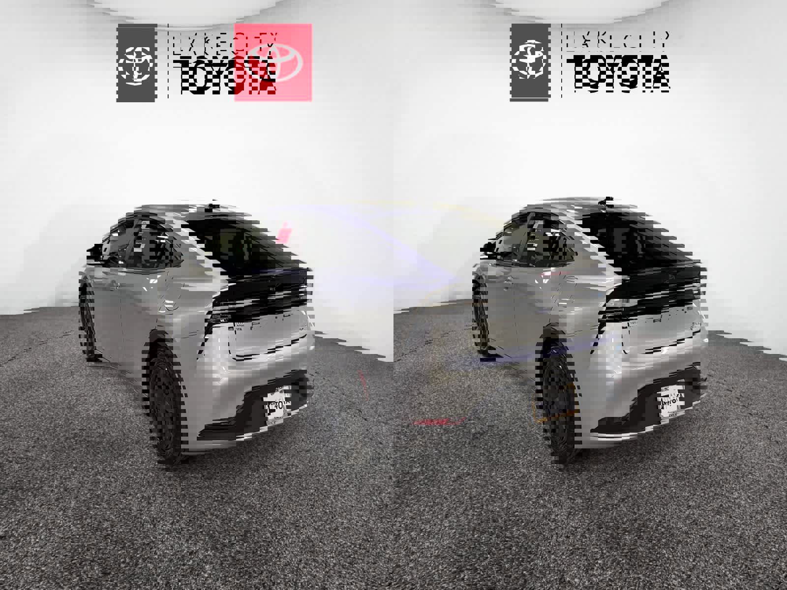 New 2026 Toyota Prius Plug-In Hybrid image 3