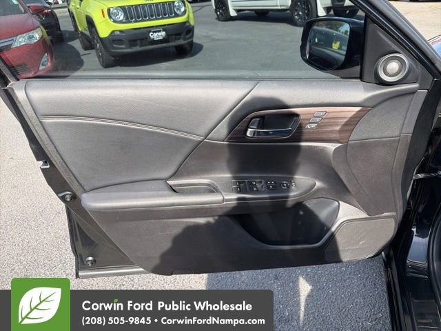 Used 2016 Honda Accord EX-L image 12