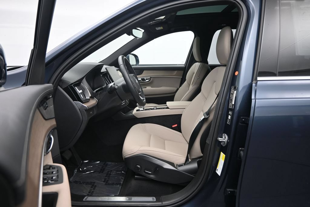 Used 2026 Volvo XC90 B6 Plus AWD/4WD image 22
