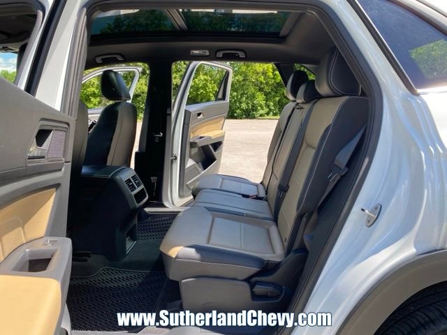 Used 2021 Volkswagen Atlas Cross Sport SE w/ Panoramic Sunroof Package FWD image 35