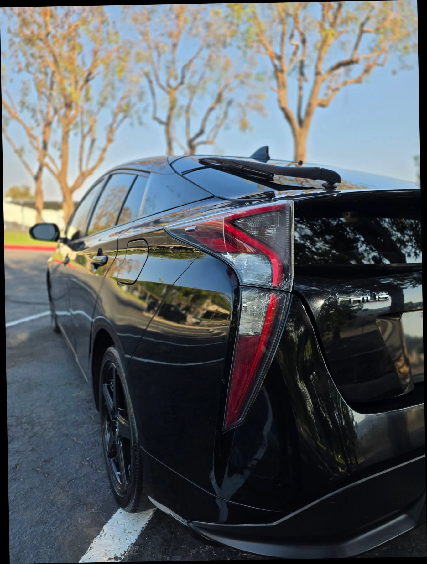 Used 2016 Toyota Prius Four Touring FWD image 24