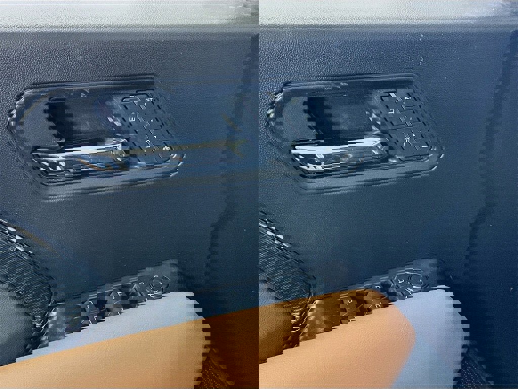 New 2026 GMC Canyon AT4 w/ Technology Plus Package image 13