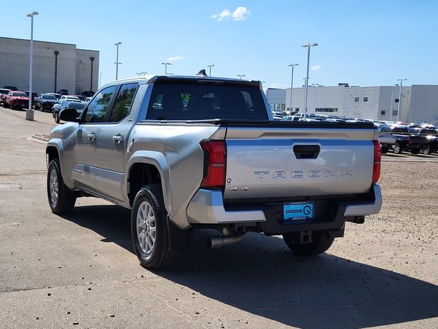 Used 2024 Toyota Tacoma SR5 AWD/4WD image 3