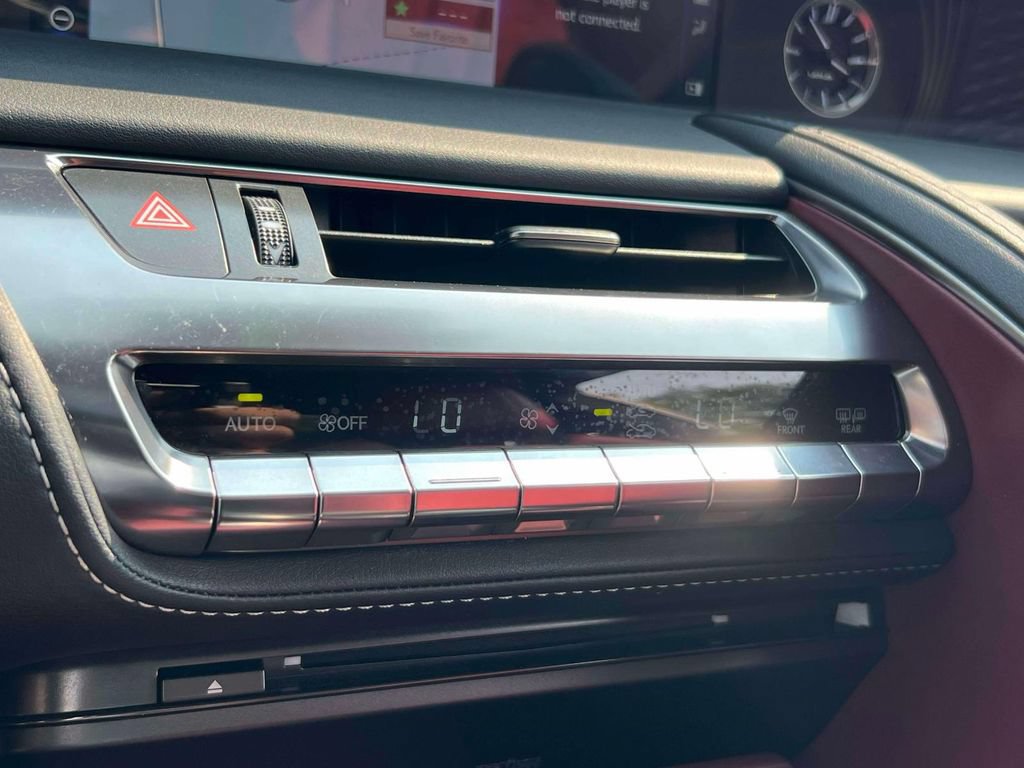 Used 2018 Lexus LC 500 Coupe w/ Sport Package RWD image 28