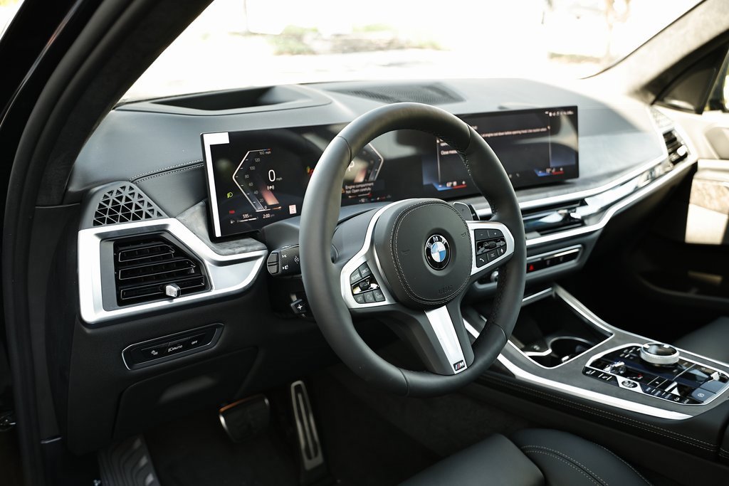 New 2026 BMW X7 xDrive40i w/ M Sport Package image 18