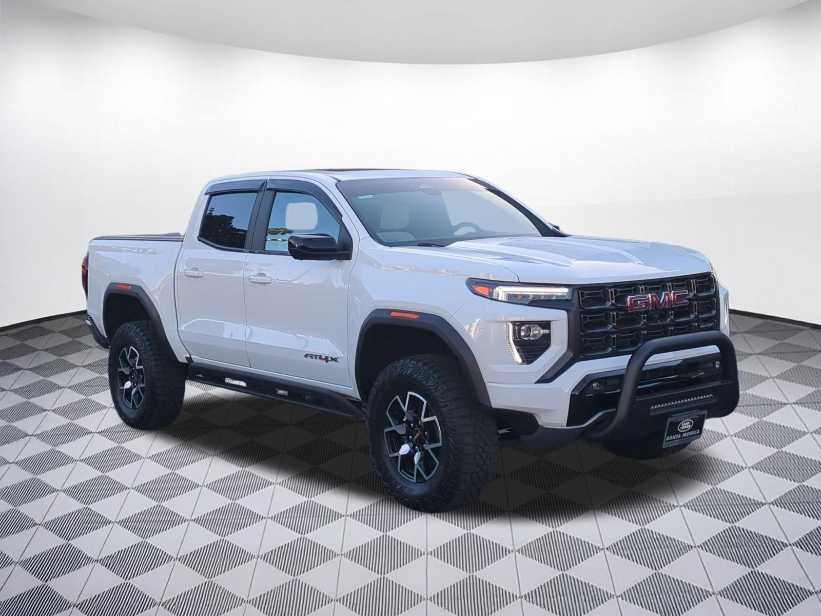 Used 2023 GMC Canyon AT4X AWD/4WD image 8