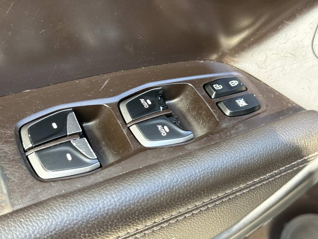 Used 2018 Hyundai Santa Fe Sport w/ 2.4L Value Package 02 image 23