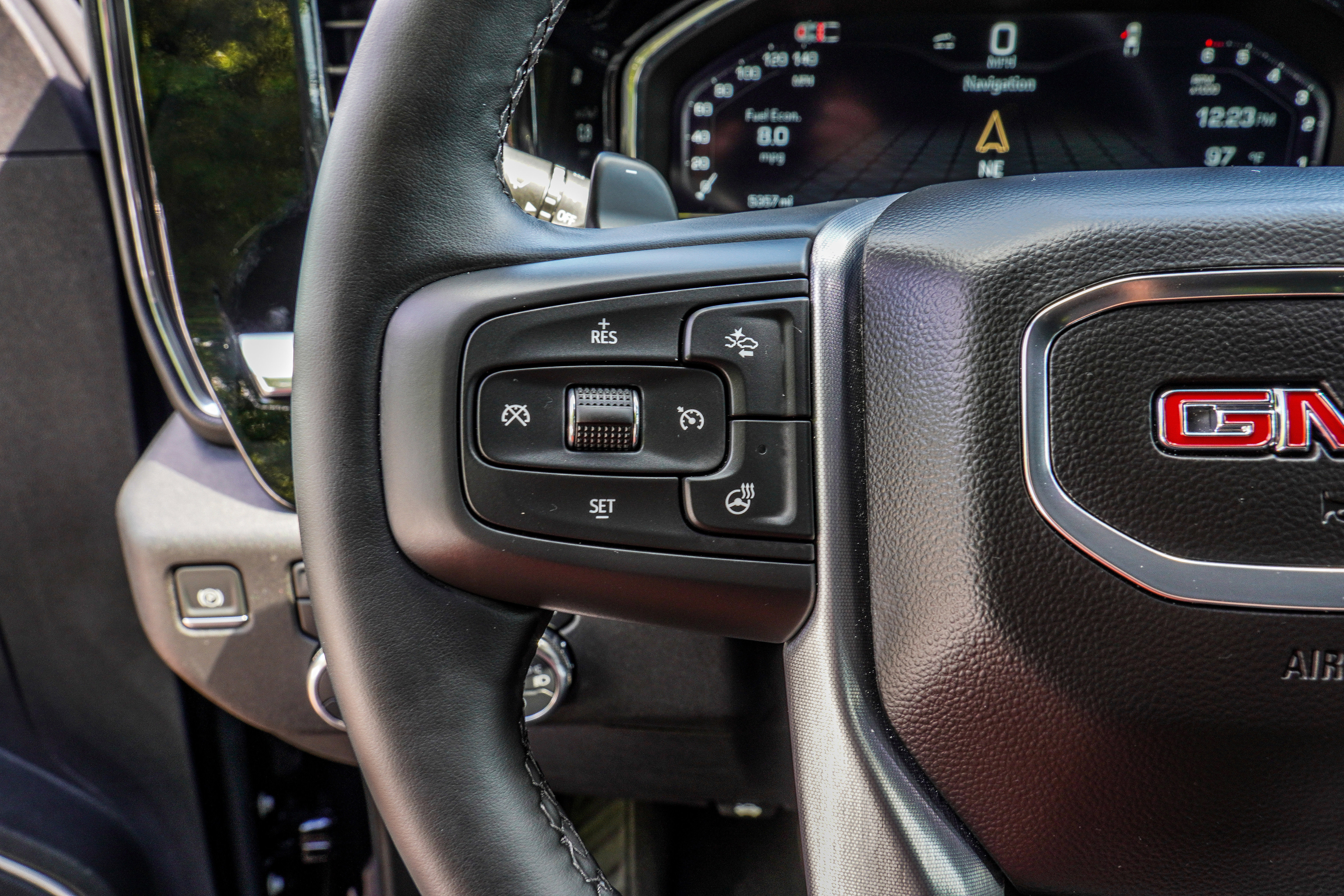 Used 2025 GMC Sierra 1500 Elevation w/ Elevation Premium Package image 25