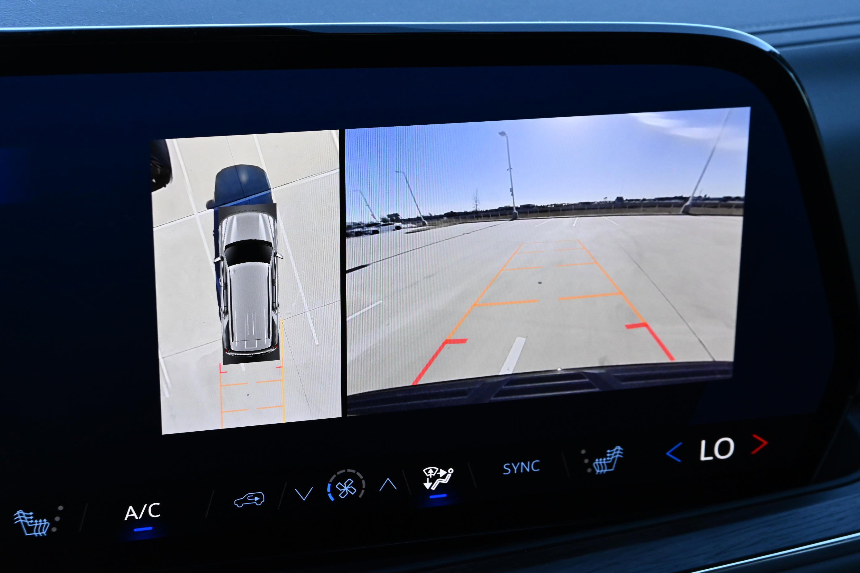 Used 2025 Chevrolet Tahoe LT w/ Comfort Package image 14