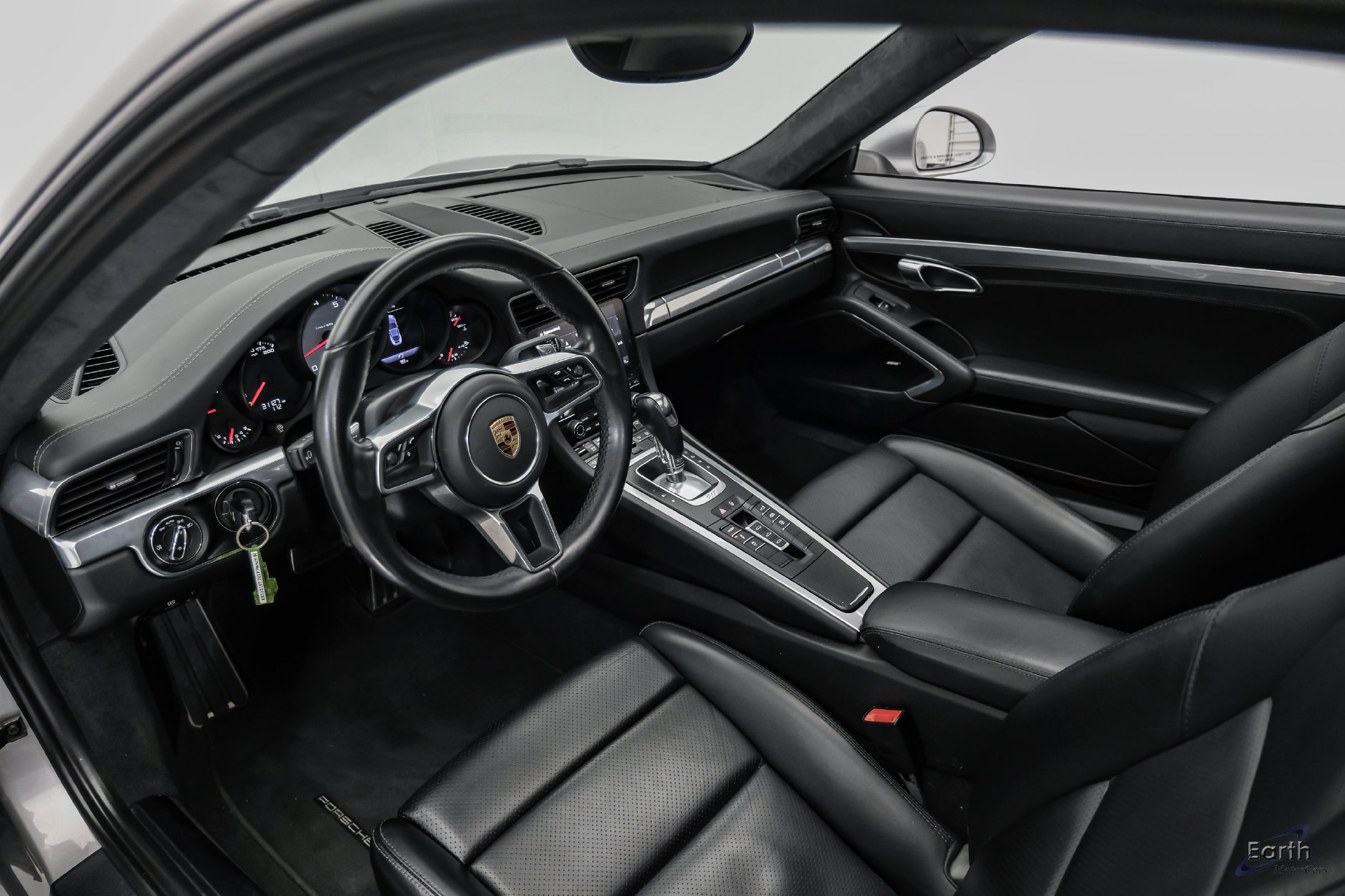 Used 2017 Porsche 911 Carrera S RWD image 2