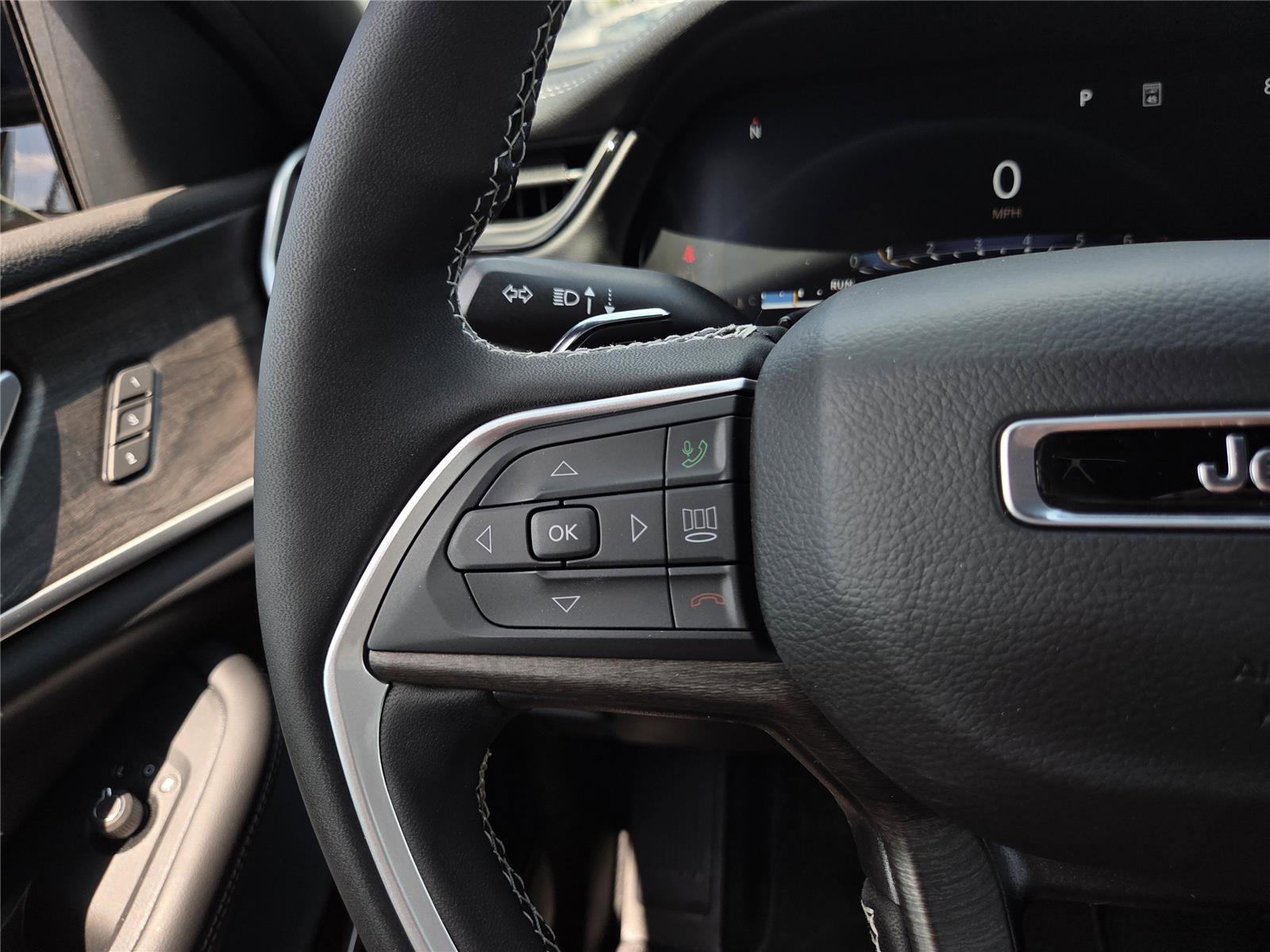 New 2026 Jeep Grand Cherokee L Limited image 30