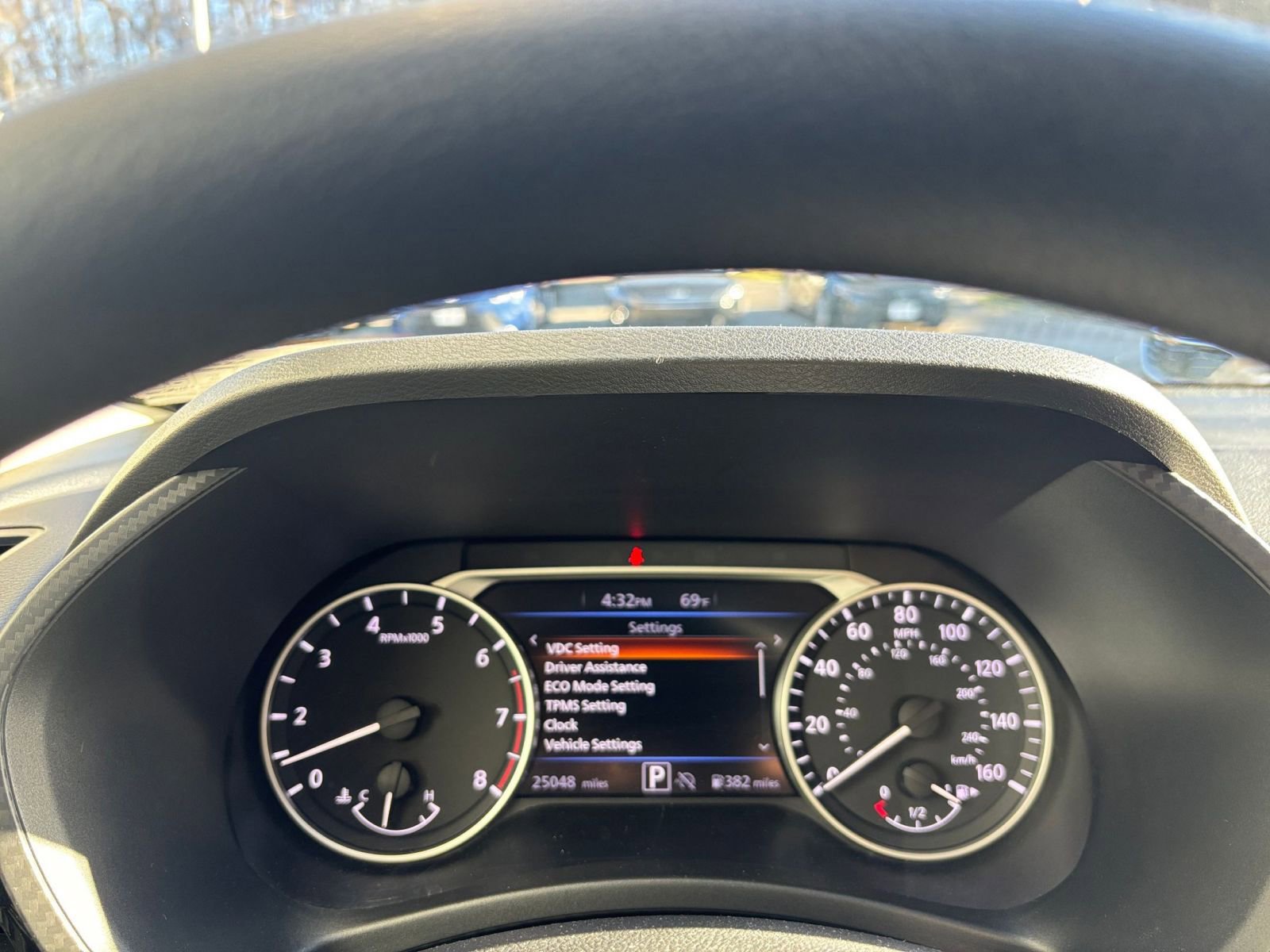 Used 2025 Nissan Sentra SV FWD image 40