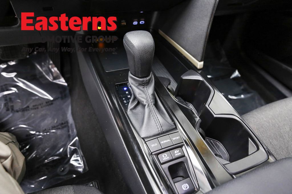 Used 2025 Toyota Camry LE FWD image 13