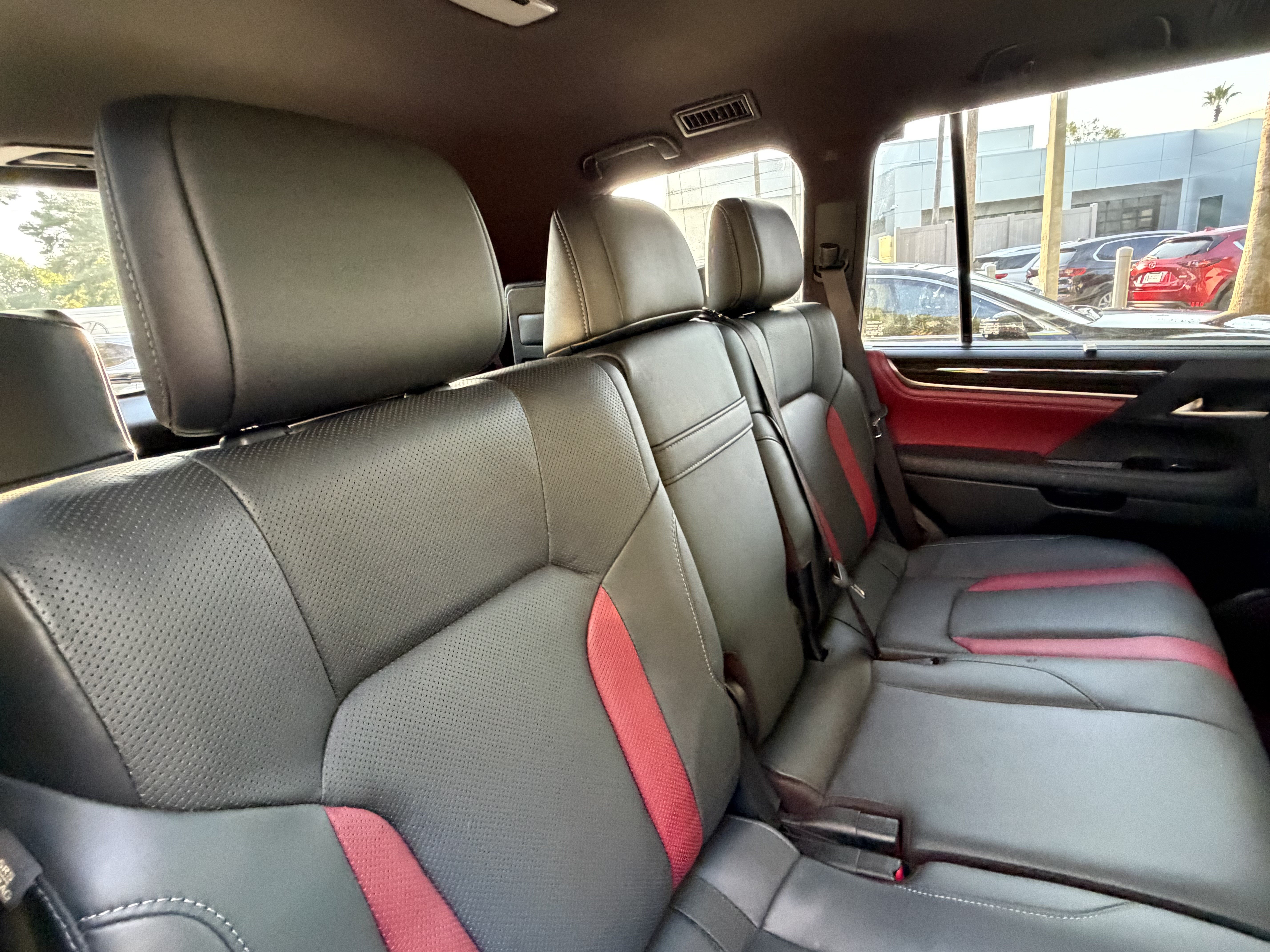 Used 2021 Lexus LX 570 4WD w/ Inspiration Series #2 image 41