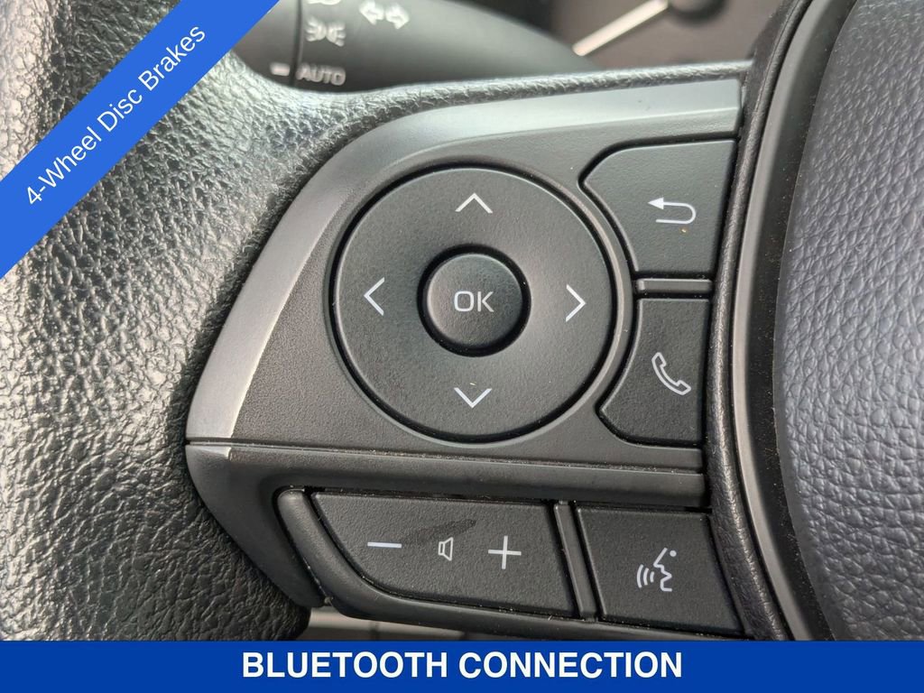 Used 2025 Toyota Corolla LE image 20