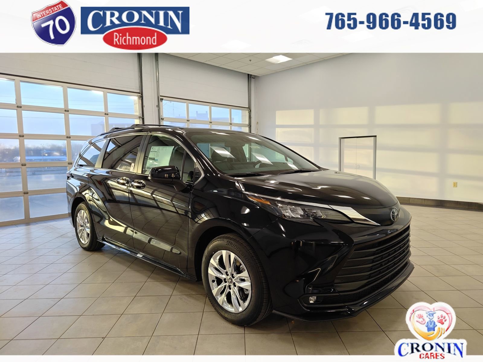 New 2026 Toyota Sienna XLE image 1