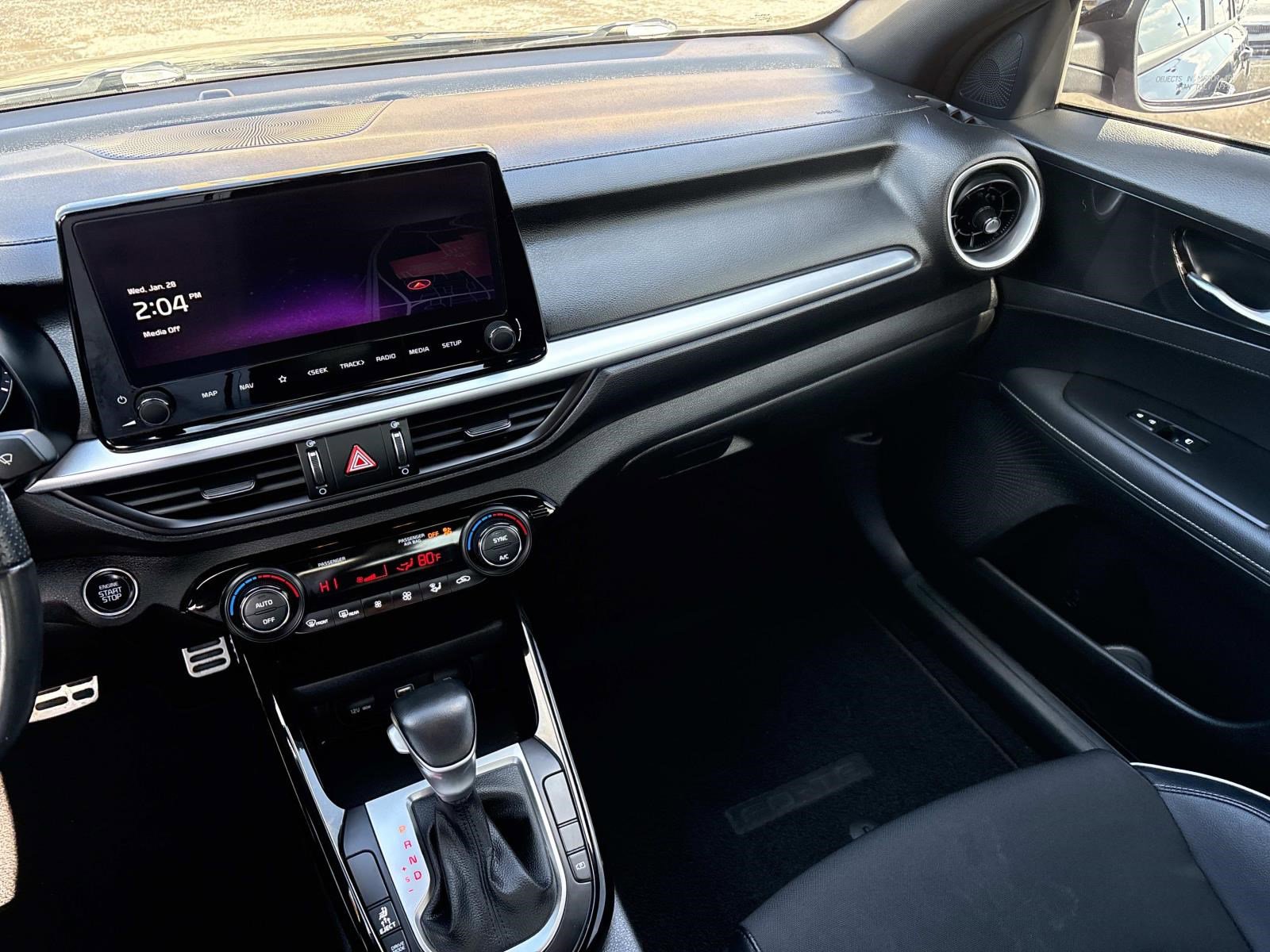 Used 2023 Kia Forte GT-Line w/ GT-Line Technology Package image 13