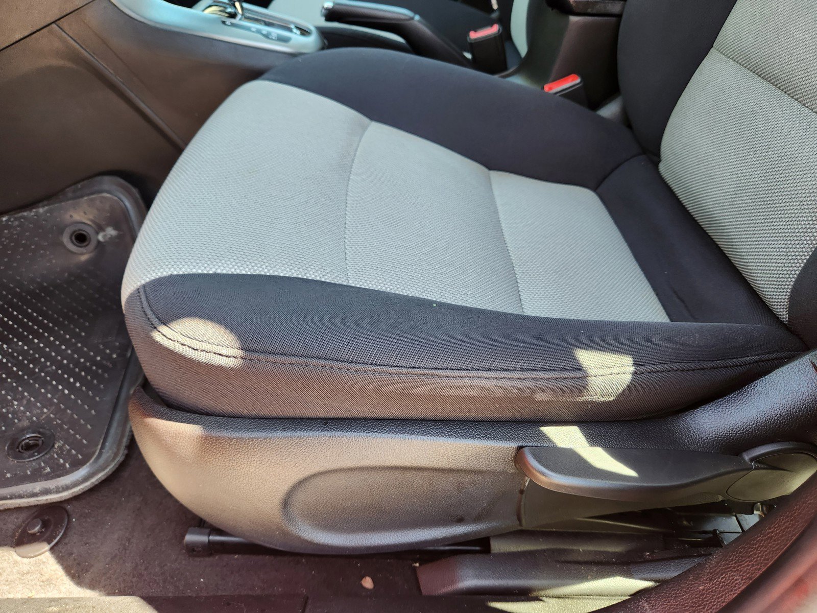 Used 2016 Chevrolet Cruze LS image 18