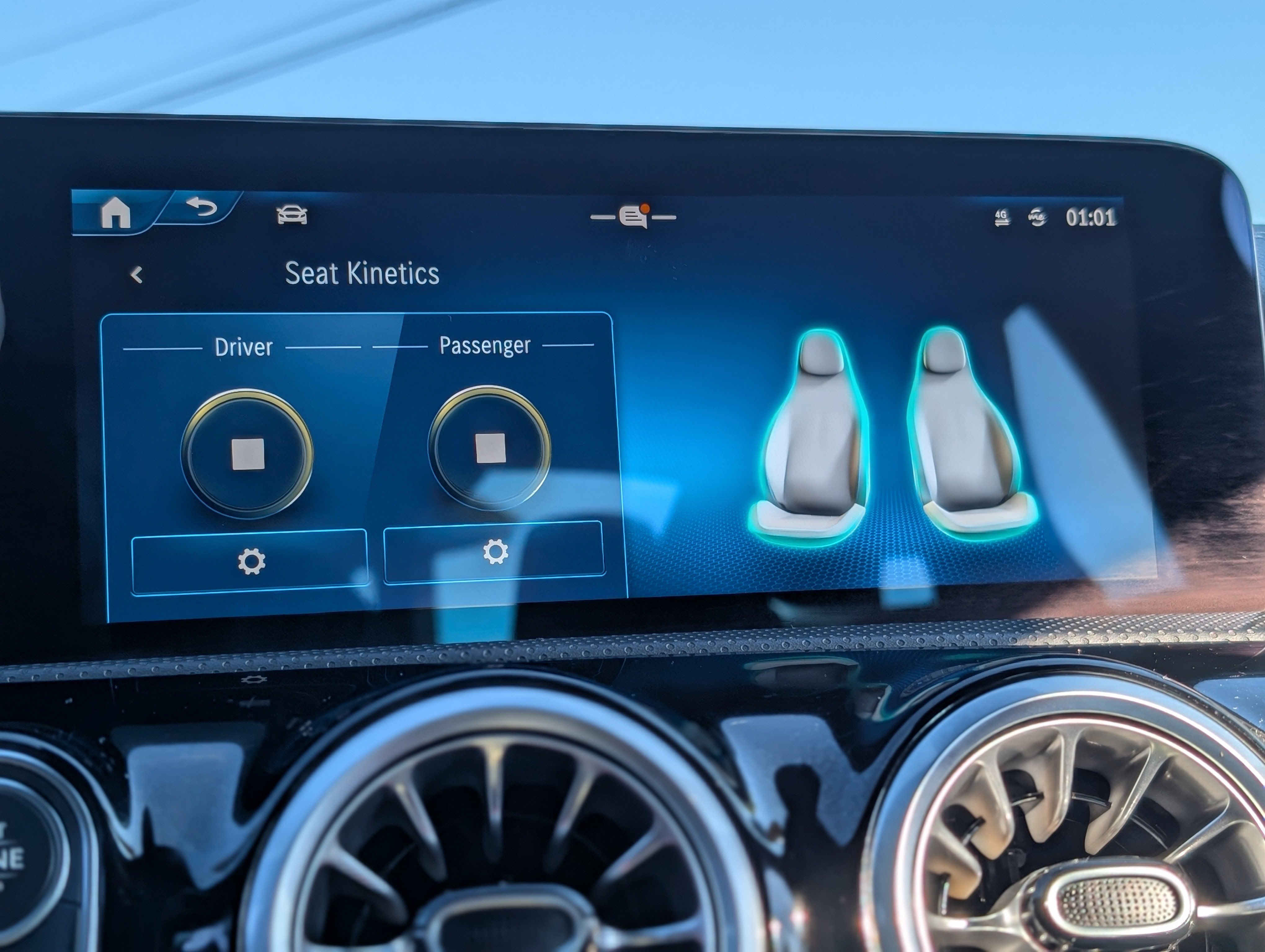 Used 2025 Mercedes-Benz CLA 35 AMG 4MATIC image 39