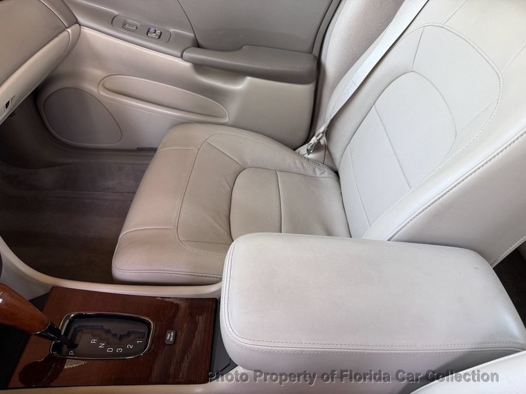 Used 2004 Cadillac De Ville DTS w/ Equipment Group FWD image 60