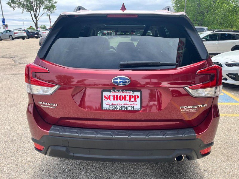 Used 2022 Subaru Forester Limited AWD/4WD image 6