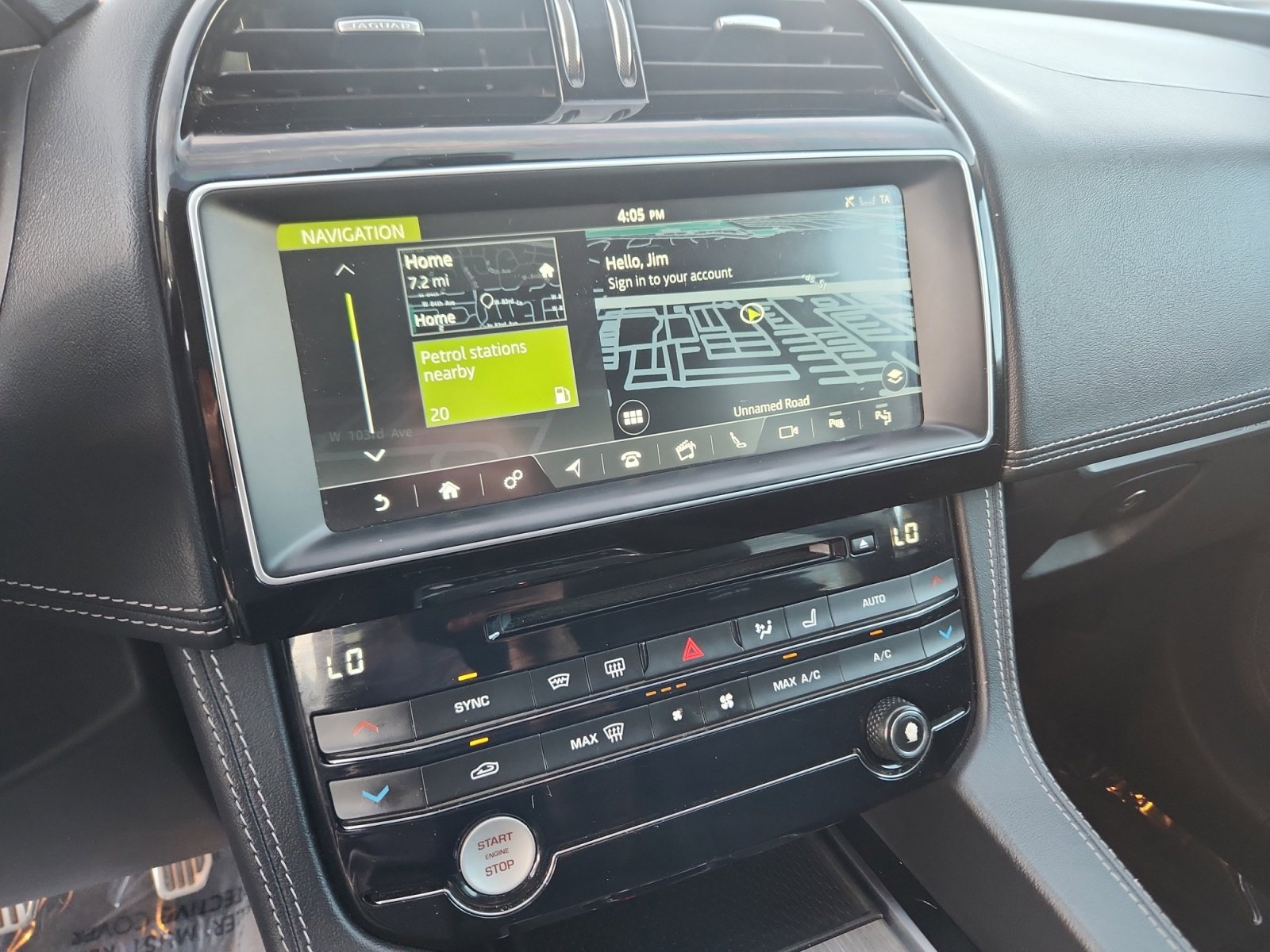 Used 2017 Jaguar F-PACE S image 13