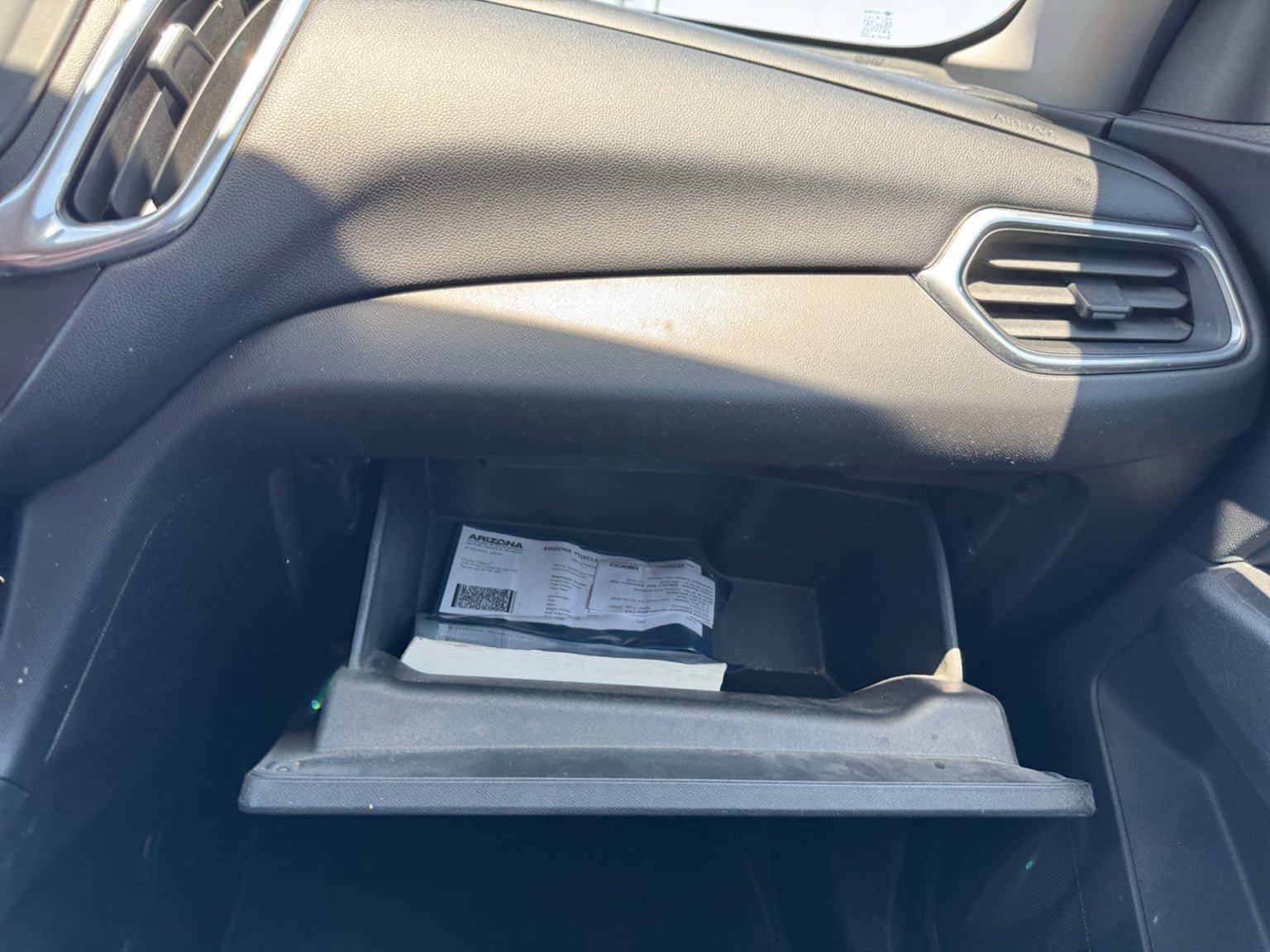 Used 2018 Chevrolet Equinox LT FWD image 25
