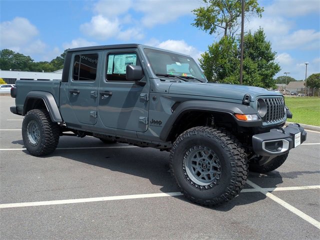New 2025 Jeep Gladiator Sport image 2
