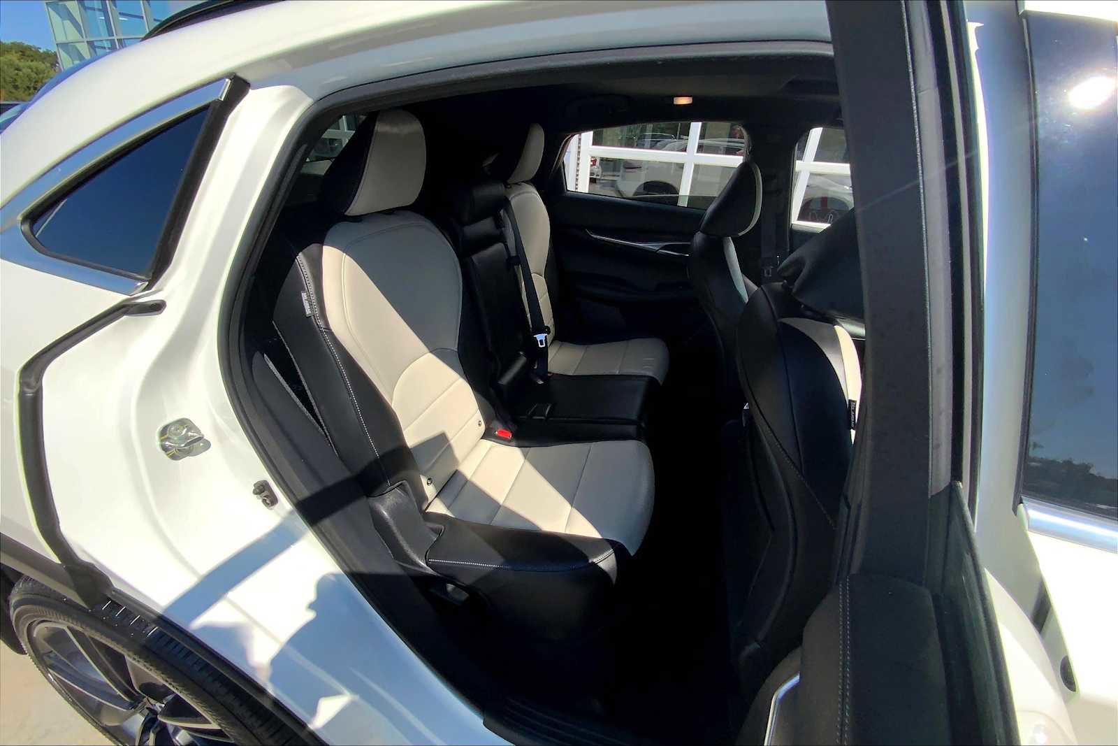 Used 2023 INFINITI QX55 Luxe w/ Cargo Package image 19