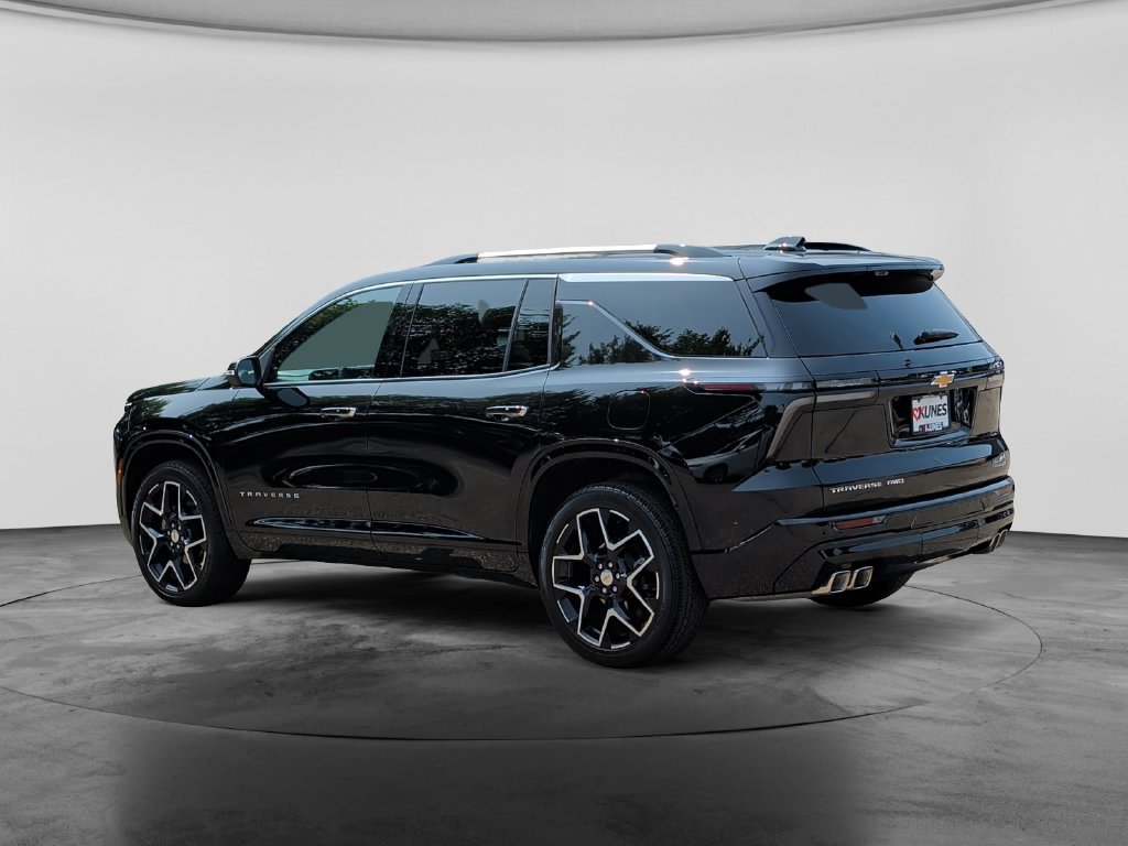 Used 2026 Chevrolet Traverse High Country w/ LPO, Floor Liner Package AWD/4WD image 5