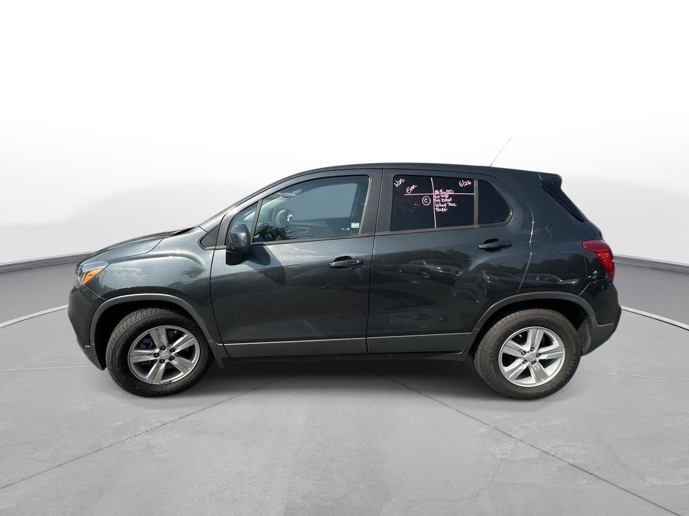 Used 2020 Chevrolet Trax LS w/ Tint and Cruise Package FWD image 9