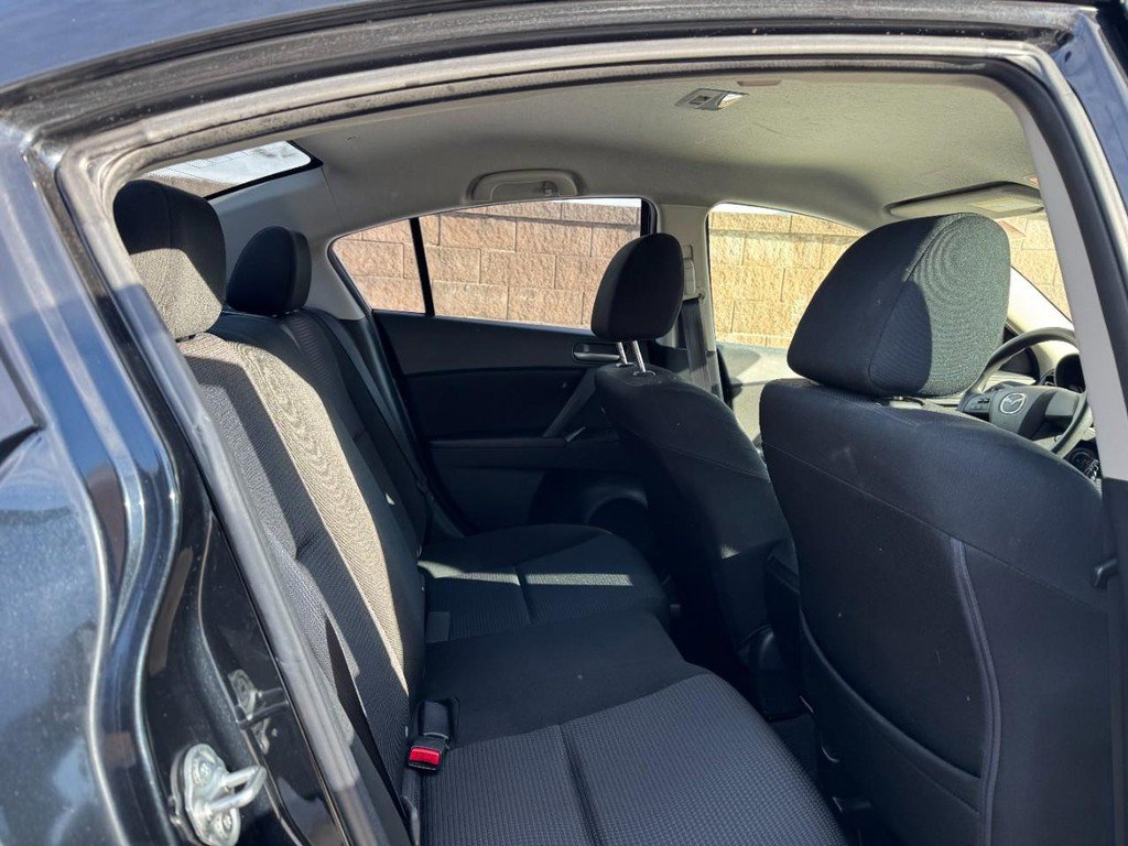 Used 2012 MAZDA MAZDA3 i Sport image 10