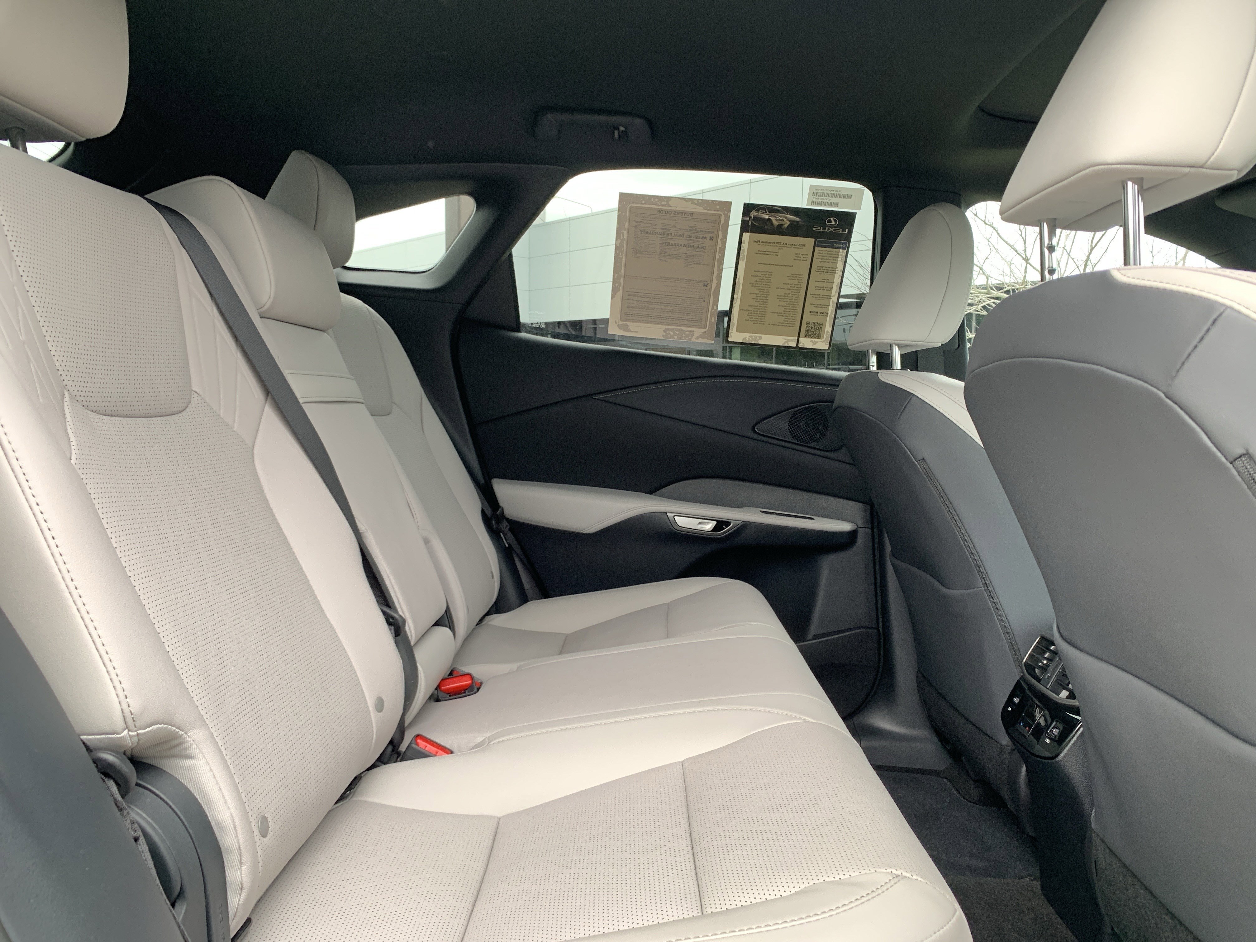 Certified 2025 Lexus RX 350 Premium Plus w/ Accessory Package (Z1) FWD image 33