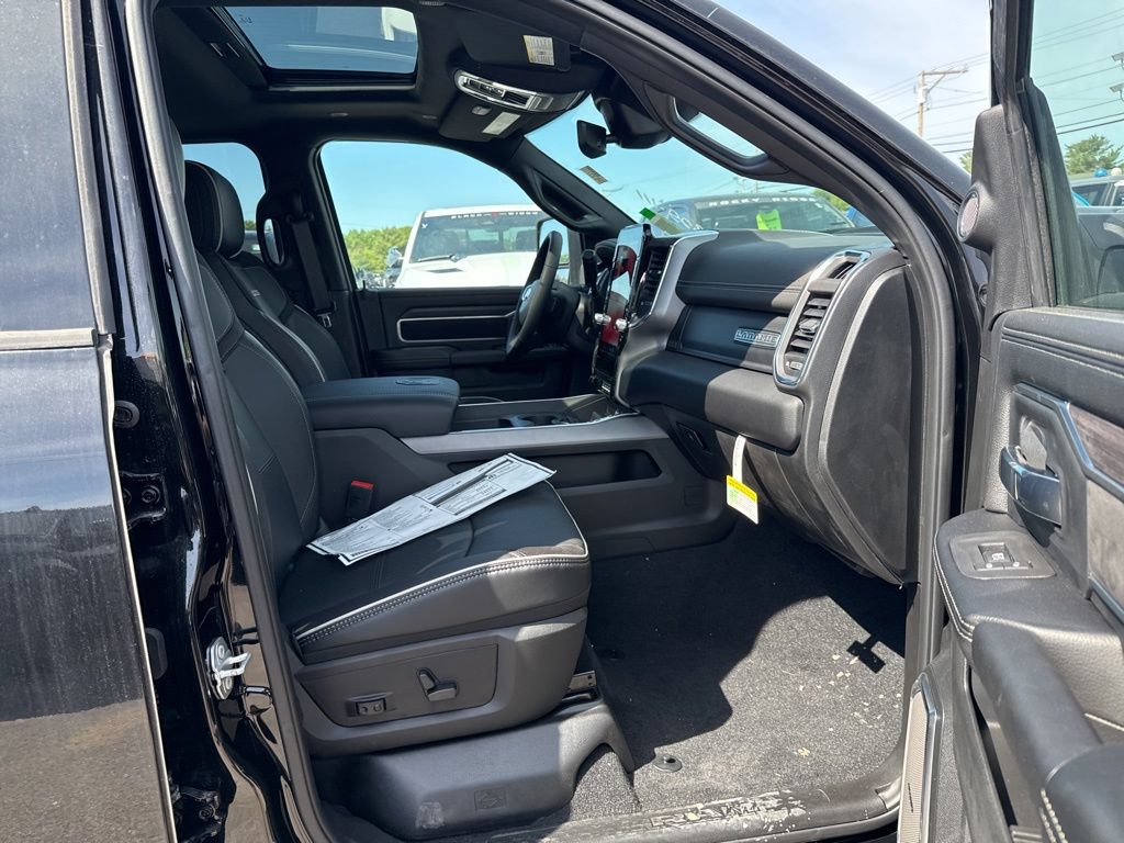 New 2026 RAM 2500 Laramie AWD/4WD image 27
