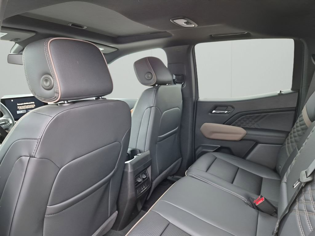 New 2026 GMC Canyon Denali image 18