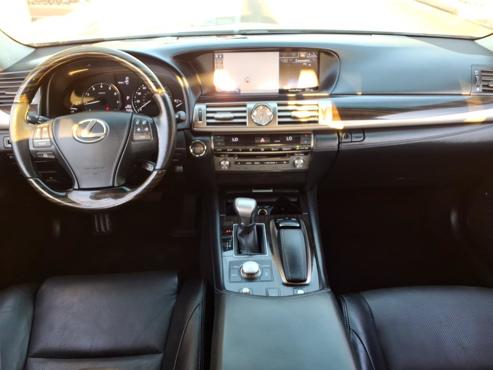 Used 2013 Lexus LS 460 L w/ All-Weather Pkg RWD image 10