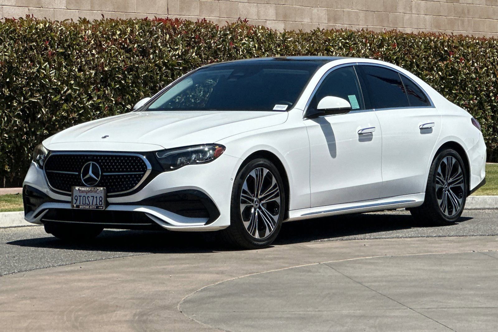 Used 2025 Mercedes-Benz E 350 Sedan image 8