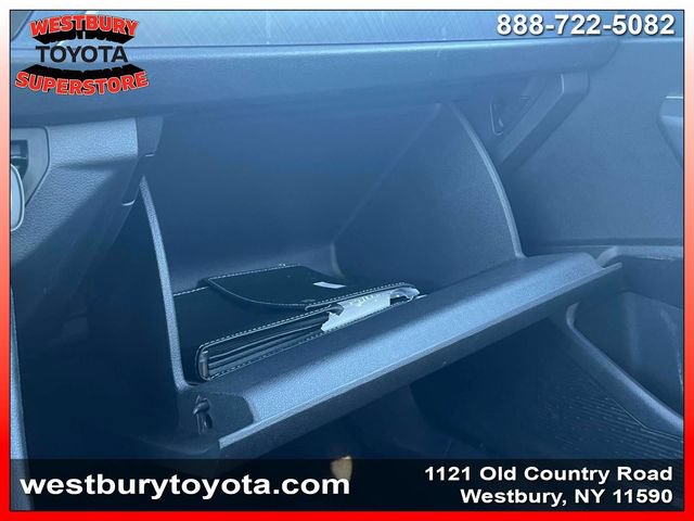 Used 2022 Volkswagen Jetta SE FWD image 32