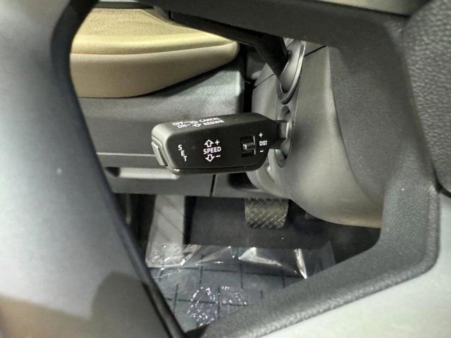 New 2025 Audi Q5 Premium AWD/4WD image 32