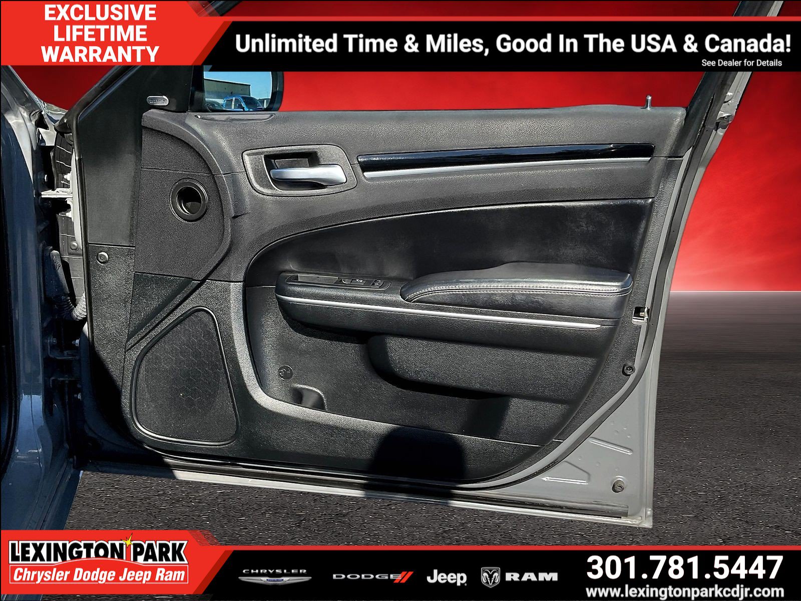 Used 2018 Chrysler 300 S RWD image 26