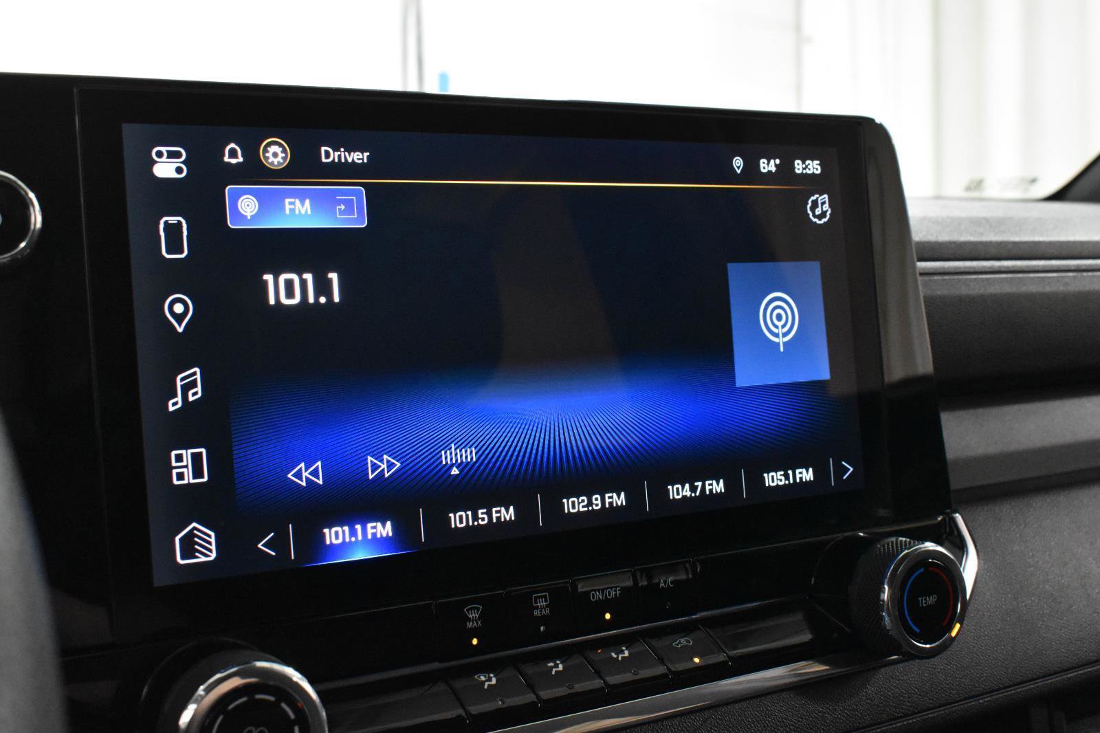 Used 2024 Chevrolet Colorado Trail Boss w/ Advanced Trailering Package image 16