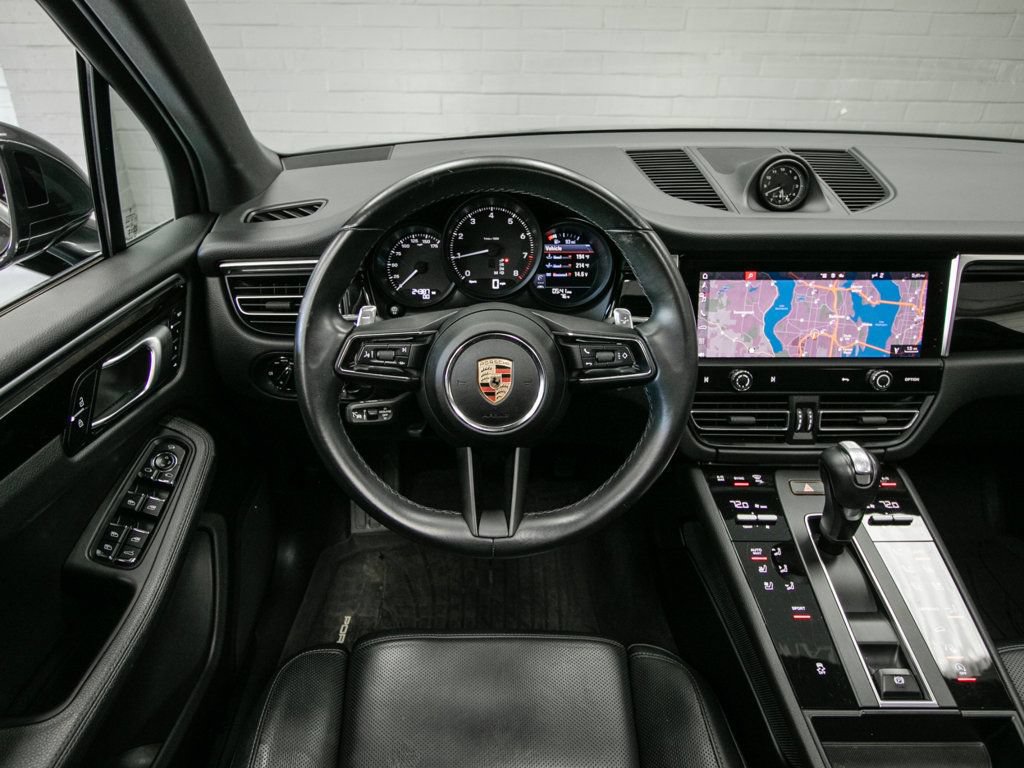 Used 2024 Porsche Macan Turbo AWD/4WD image 12