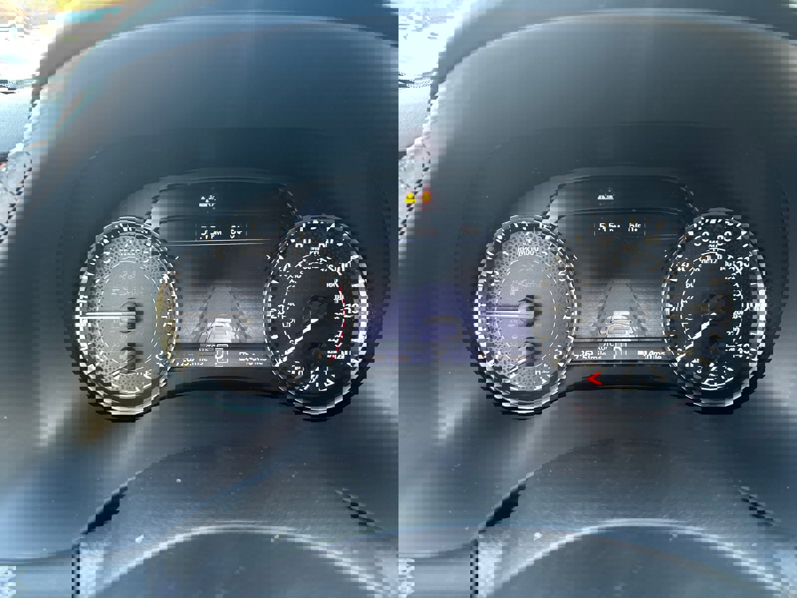 Used 2023 Nissan Armada SL w/ Captain's Chairs Package image 27