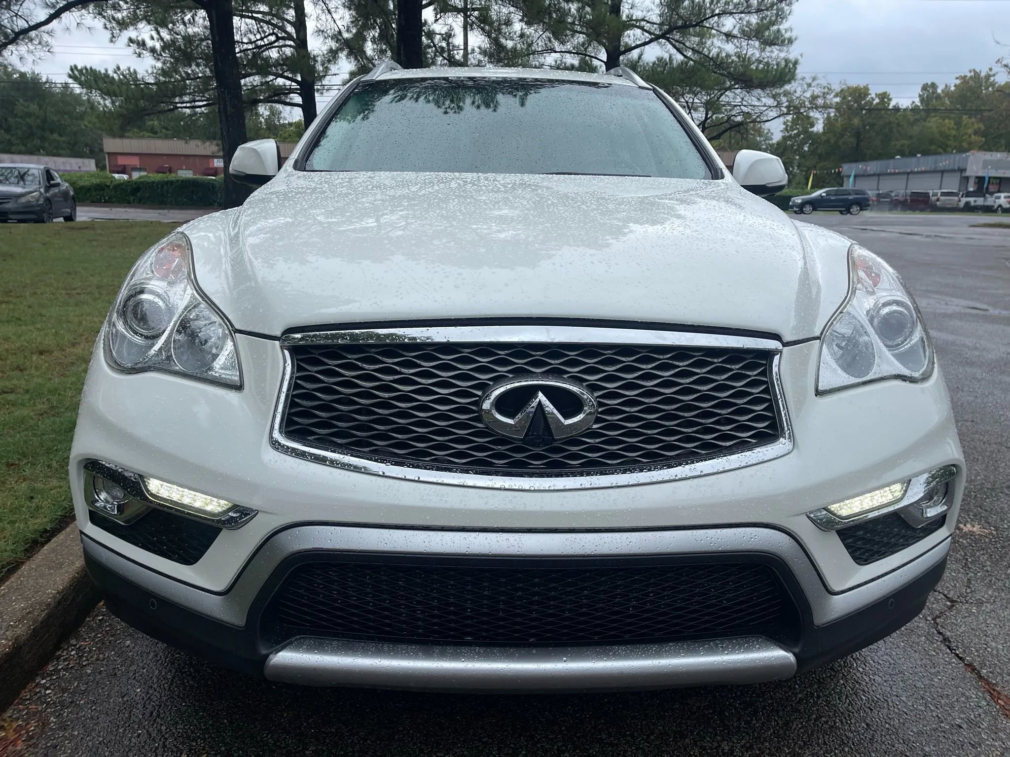 Used 2016 INFINITI QX50 2WD w/ Premium Plus Package image 8