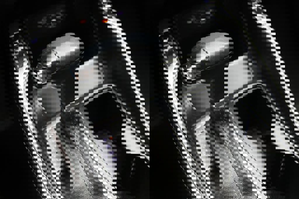 Used 2024 Kia Sorento S image 25